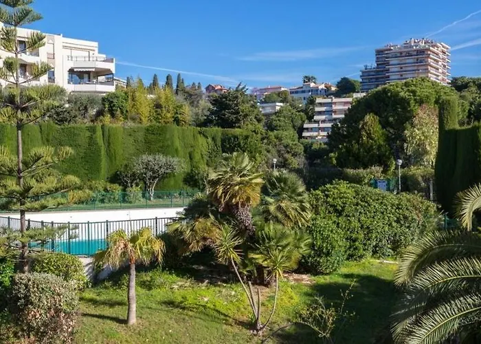 Piscine Climatisation Tennis 아파트 니스